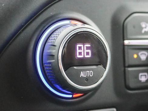 Used 2021 Chevrolet Silverado 1500 LTZ w/ Z71 Off-Road Package image 32