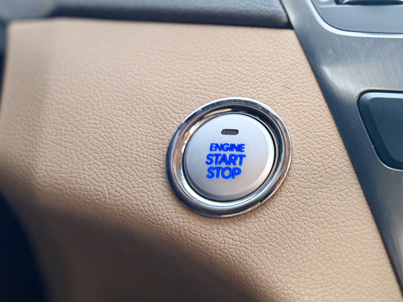 Used 2015 Hyundai Sonata Hybrid FWD image 23