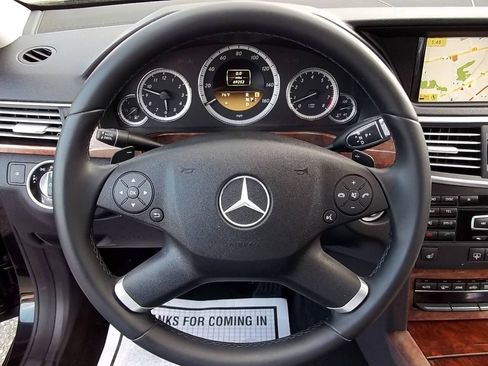 Used 2012 Mercedes-Benz E 350 4MATIC Sedan image 18