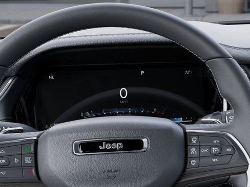 New 2025 Jeep Grand Cherokee L Limited image 17