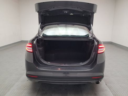 Used 2018 Ford Fusion S image 29