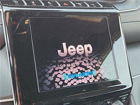 New 2025 Jeep Grand Cherokee L Laredo w/ Luxury Tech Group I image 14