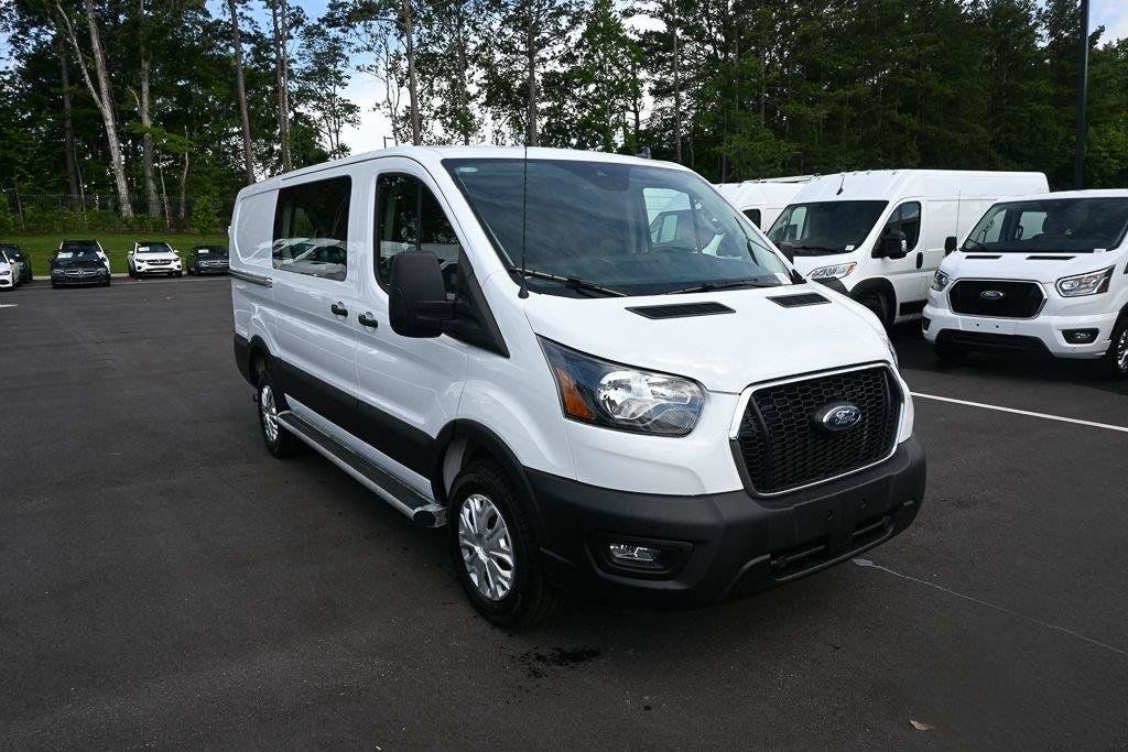 Used 2025 Ford Transit 250 Low Roof w/ Exterior Upgrade Package RWD image 21