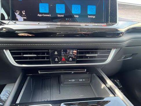 New 2026 Volkswagen Atlas SEL Premium R-Line AWD/4WD image 16
