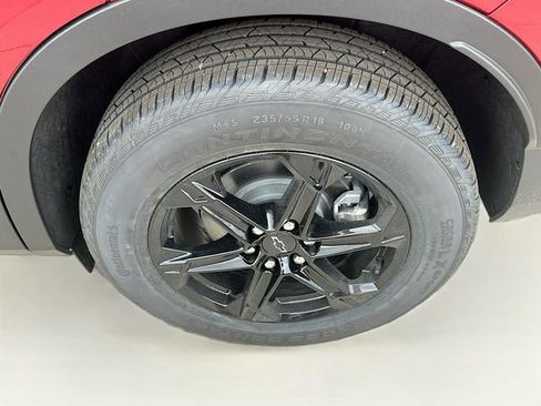 New 2026 Chevrolet Blazer LT w/ Midnight/Sport Edition FWD image 32