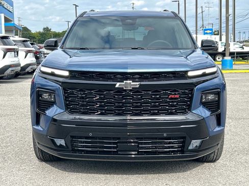 New 2026 Chevrolet Traverse RS w/ LPO, Floor Liner Package FWD image 8