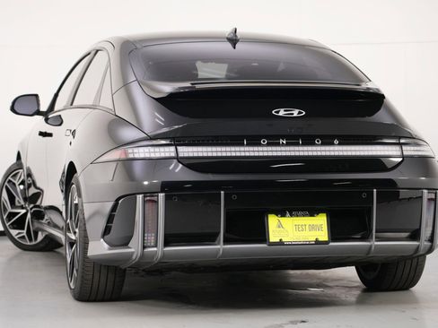 Used 2023 Hyundai Ioniq 6 SEL image 5