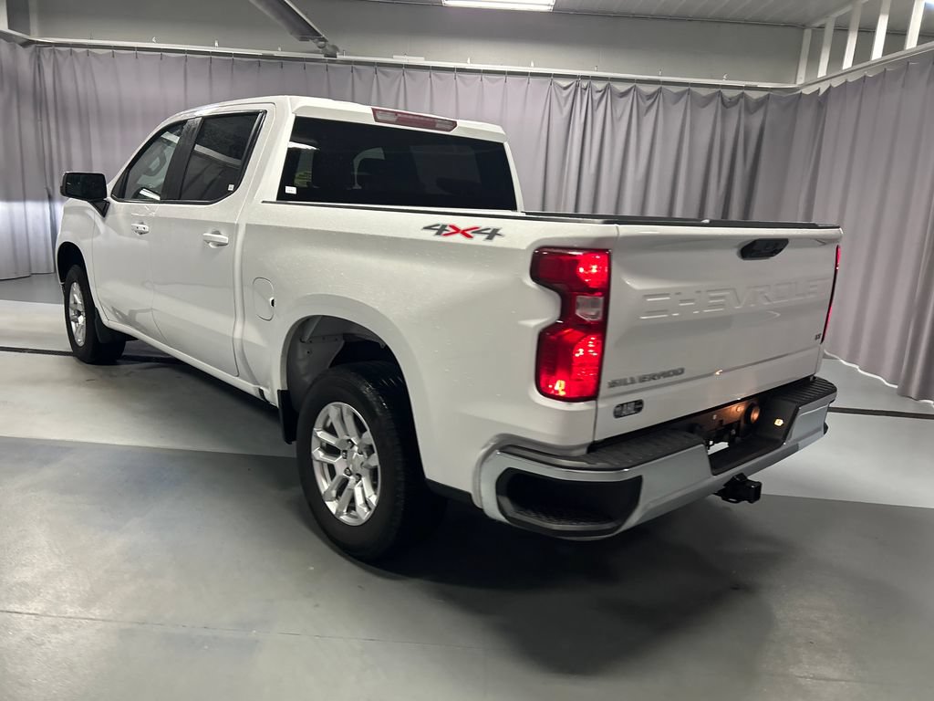 Used 2023 Chevrolet Silverado 1500 LT AWD/4WD image 5