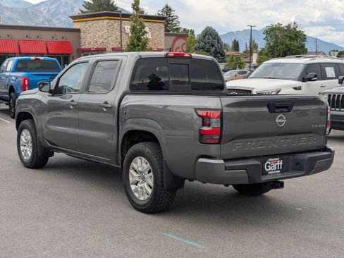 Used 2022 Nissan Frontier SV AWD/4WD image 8