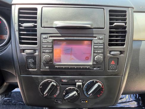 Used 2012 Nissan Versa Hatchback w/ SL Navigation Pkg FWD image 37