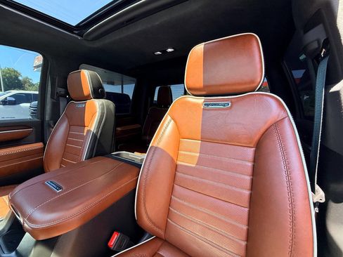 Used 2025 GMC Sierra 2500 Denali Ultimate image 37