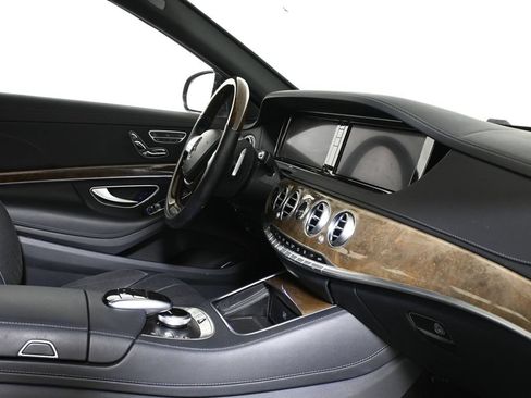 Used 2015 Mercedes-Benz S 550 4MATIC Sedan image 34