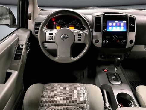 Used 2020 Nissan Frontier SV w/ Midnight Edition Floor Mats image 8