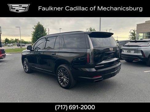 Used 2025 Cadillac Escalade Sport Platinum AWD/4WD image 2