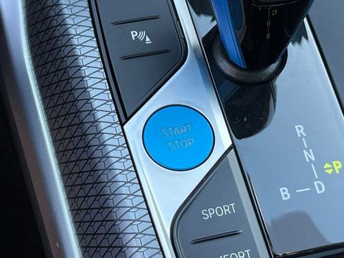 Used 2023 BMW i4 eDrive40 w/ M Sport Package image 20