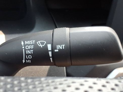 Used 2024 Toyota Tacoma SR AWD/4WD image 27
