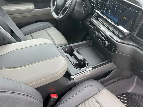 New 2026 Chevrolet Silverado 2500 ZR2 w/ ZR2 Bison Edition image 17