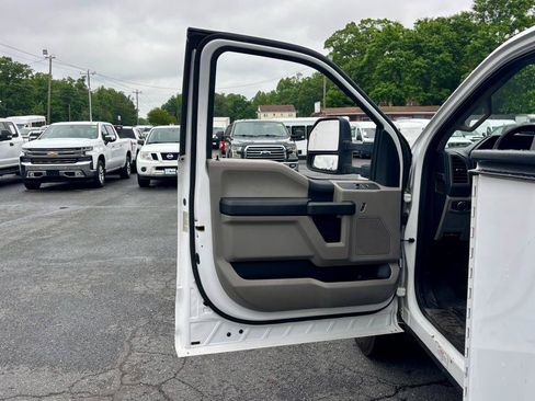 Used 2018 Ford F350 XL w/ Power Equipment Group RWD image 11