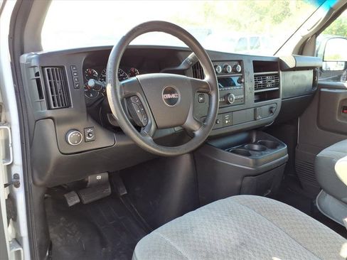 Used 2015 GMC Savana 2500 image 13