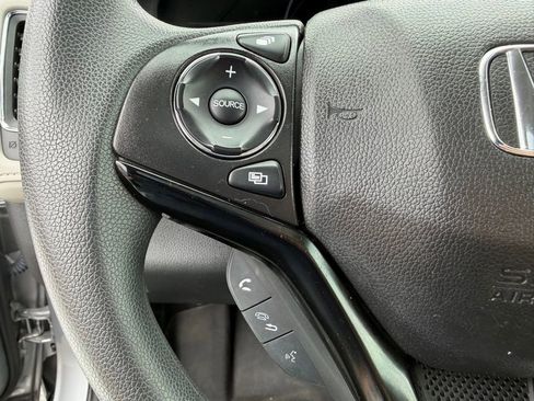 Used 2019 Honda HR-V EX image 15