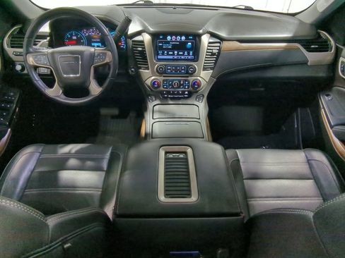Used 2020 GMC Yukon Denali image 18