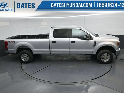 Used 2019 Ford F250 XL w/ Power Equipment Group AWD/4WD image 41