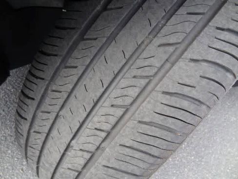 Used 2025 Honda HR-V Sport image 32
