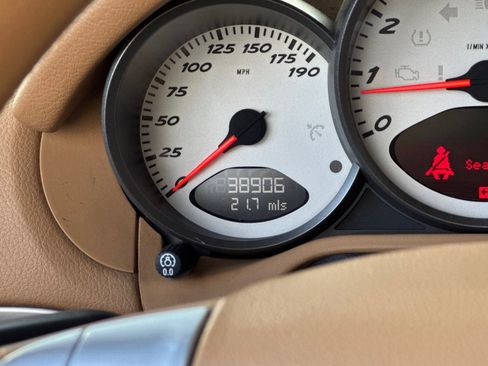 Used 2005 Porsche Boxster S image 30