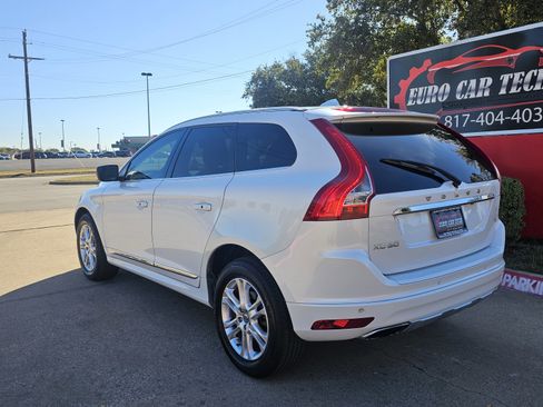 Used 2015 Volvo XC60 T5 Platinum image 3