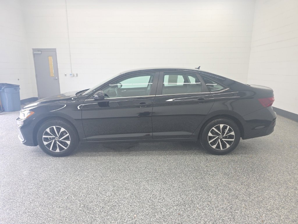 Used 2026 Volkswagen Jetta S FWD image 2