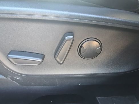 Used 2025 Ford Escape ST-Line Select image 10