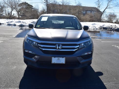 Certified 2017 Honda Pilot LX image 6