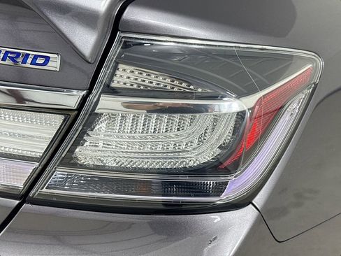 Used 2014 Honda Civic Hybrid Sedan image 31