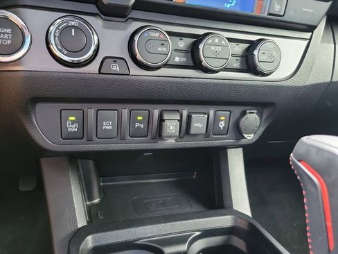 Used 2023 Toyota Tacoma TRD Pro AWD/4WD image 26