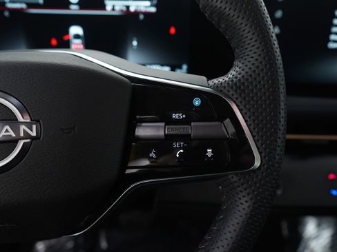 Used 2024 Nissan Ariya EVOLVE+ e-4ORCE image 30