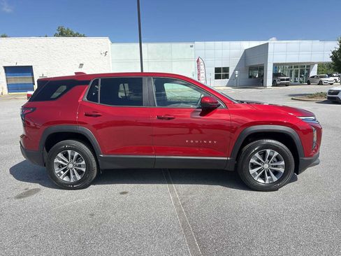 New 2026 Chevrolet Equinox LT FWD image 5