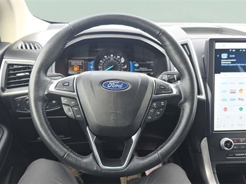 Certified 2022 Ford Edge SEL image 16