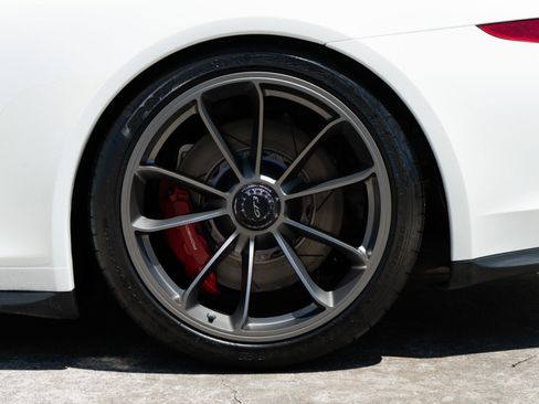 Used 2015 Porsche 911 GT3 RWD image 38
