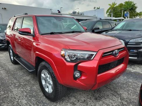 Used 2024 Toyota 4Runner SR5 Premium w/ Moonroof Package image 2