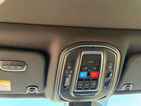 New 2026 Jeep Grand Wagoneer Limited AWD/4WD image 25
