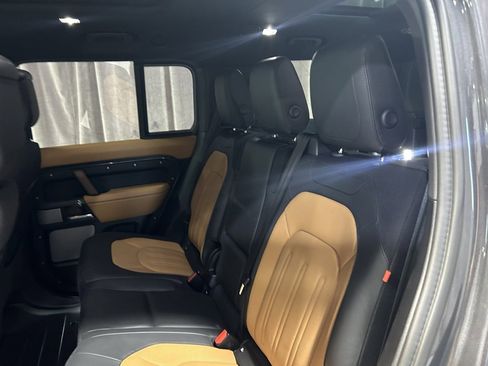 Used 2024 Land Rover Defender 130 X image 17