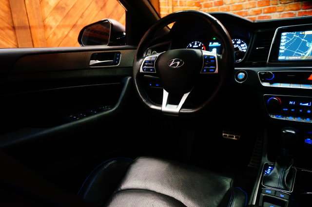 Used 2019 Hyundai Sonata Limited FWD image 14