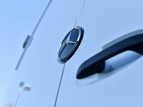 Used 2024 Mercedes-Benz Sprinter 2500 image 7