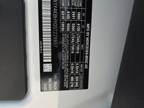 New 2025 Mercedes-Benz Sprinter 2500 image 19