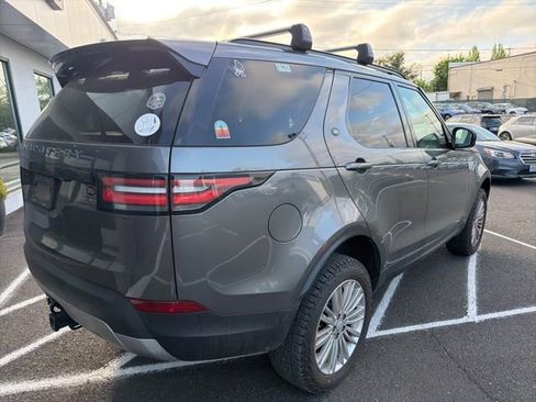 Used 2017 Land Rover Discovery HSE AWD/4WD image 9