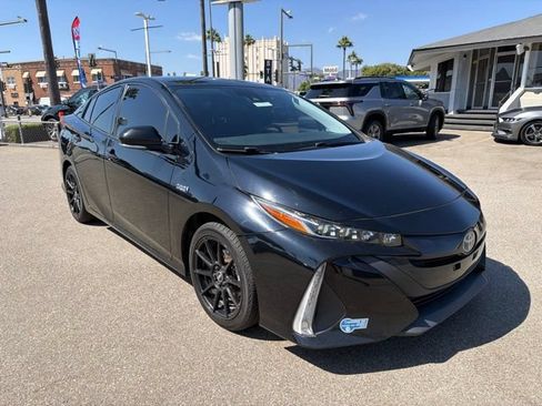 Used 2020 Toyota Prius Prime LE w/ Carpet Mat Package FWD image 1