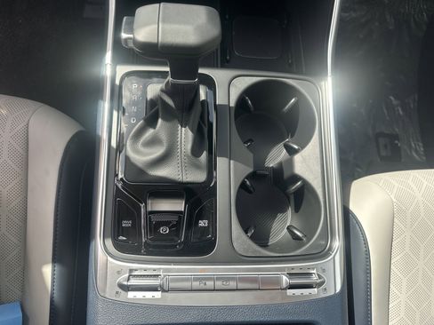 New 2026 Kia Carnival SX FWD image 22