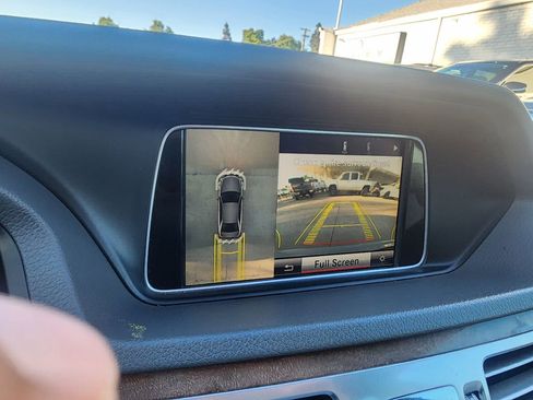 Used 2014 Mercedes-Benz E 250 BlueTEC Sedan image 22