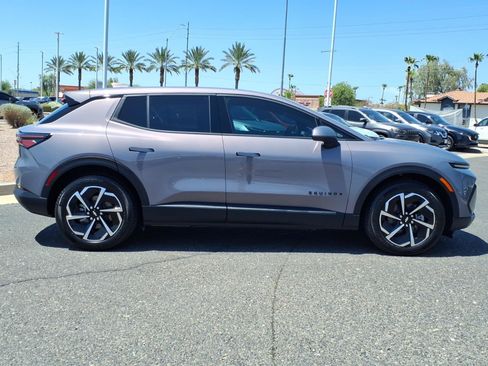 Used 2026 Chevrolet Equinox EV LT FWD image 8