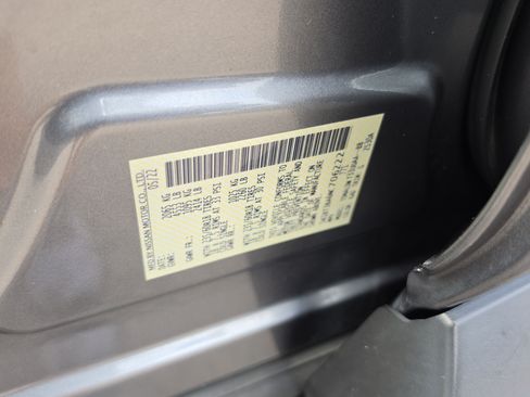 Used 2022 Nissan Rogue SV w/ SV Premium Package FWD image 34